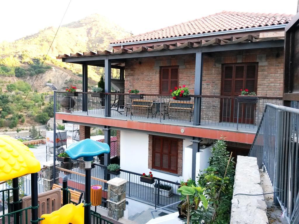 Archontiko I Misirlou Casa de hóspedes Kalopanagiotis Exterior foto