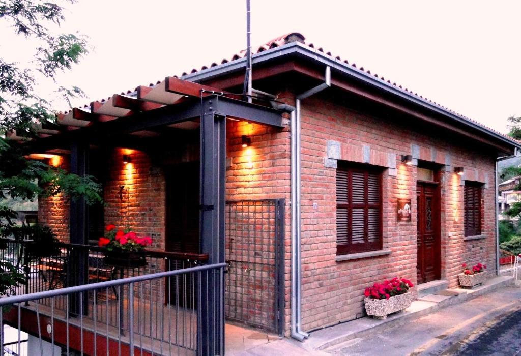 Archontiko I Misirlou Casa de hóspedes Kalopanagiotis Exterior foto